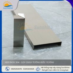 Nẹp Inox 304 len chân tường kiểu vuông màu trắng xước. Kích thước sản xuất theo yêu cầu cao 40mm, 60mm, 80mm...