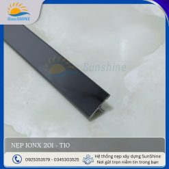 Nẹp Inox 201 bản T10 màu đen gương. Kích thước 10mm x 06mm x 0.3mm. Dùng để trang trí và che khe co giãn.