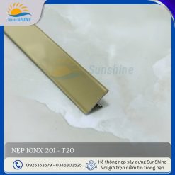 Nẹp Inox 201 bản T20 màu vàng gương. Kích thước 15mm x 15mm x 0.3mm. Dùng để trang trí và che góc tường.