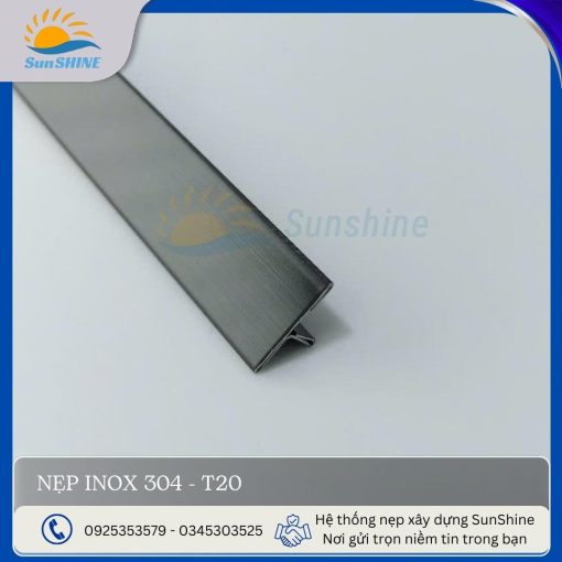 Nẹp Inox 304 T20 màu đen xước,. Kích thước 20mm x 6mm. Dùng để xử lý khe giãn cách giữa các vật liệu.