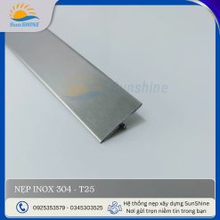 Nẹp Inox 304 T25 màu trắng xước. Kích thước 25mm x 8mm. Dùng để xử lý khe giãn cách giữa các vật liệu.