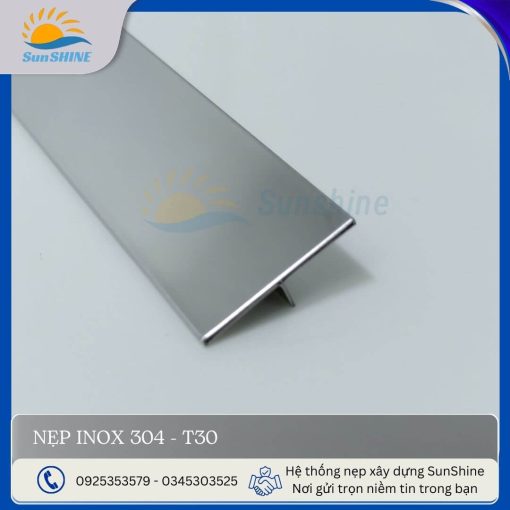 Nẹp Inox 304 T30 màu trắng gương. Kích thước 30mm x 8mm. Dùng để xử lý khe giãn cách giữa các vật liệu.