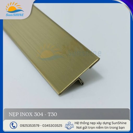 Nẹp inox 304 T30 màu vàng xước. Kích thước 30mm x 8mm. Dùng để xử lý khe giãn cách giữa các vật liệu.