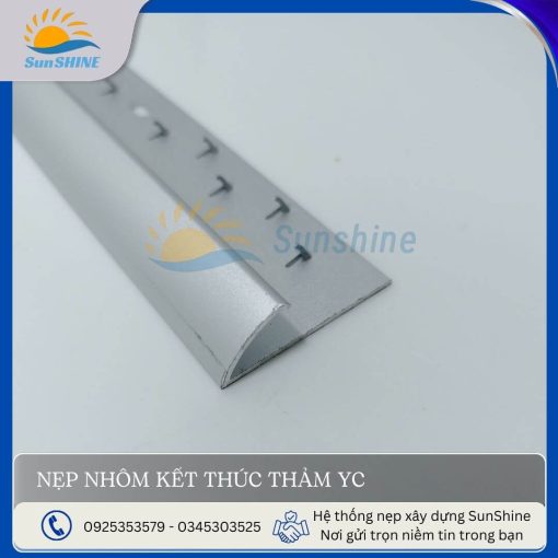 Nẹp nhôm kết thúc thảm YC màu bạc mờ. Kích thước rộng 34.6mm x cao 10.3mm. Dùng để Kết thúc thảm, bảo vệ cạnh của thảm