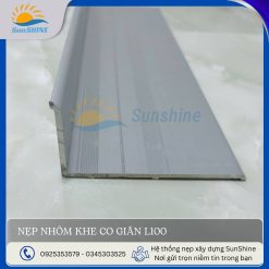 Nẹp nhôm khe co giãn L100 màu bạc mờ. Kích thước rộng 89mm x cao 38mm. Dùng để che khe co giãn, khe lún tại vị trí sàn tiếp giáp với tường.