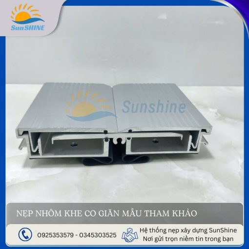 Nẹp nhôm khe co giãn MSDK mặt cắt kỹ thuật. Kích thước mỗi bên là 30 mm, và khoảng ở giữa là 62 mm. Dùng để che các khe co giãn trên bề mặt phẳng.