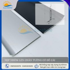 Nẹp nhôm len chân tường có đế cài - Mặt cắt kỹ thuật gồm màu nhôm, đen, vàng mờ. Kích thước 60mm x 15mmn và 80mm x 15mm. Dùng để ốp chân tường, bảo vệ chân tường.