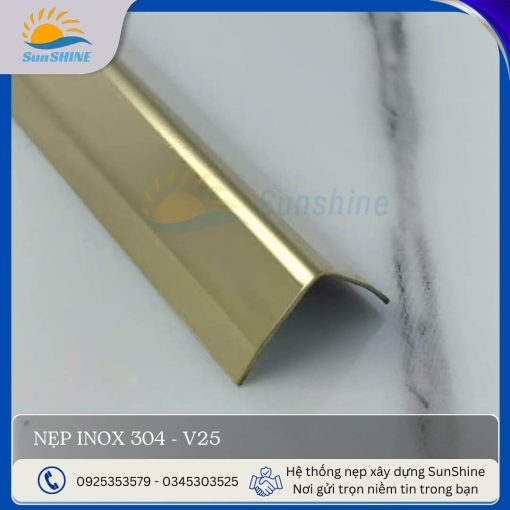 Nẹp inox 304 V25 màu vàng gương, kích thước 25x25 mm, dùng trang trí góc vuông.