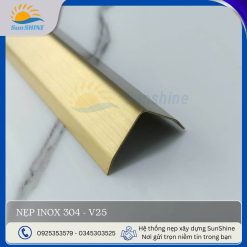 Nẹp inox 304 V25 màu vàng xước, kích thước 25x25 mm, dùng trang trí góc vuông.
